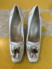 Gucci white leather loafer heels (not worn!), size US 9.5