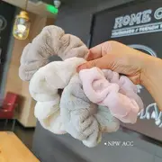 Fluffy Scrunchie Almond - One Size