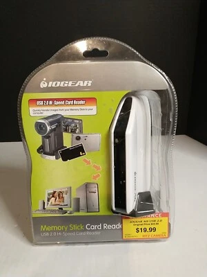 NOS IOGear Desktop memory stick card reader GFR901MS. New