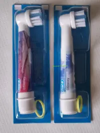 在飛比找Yahoo奇摩拍賣-7-11運費0元優惠優惠-【MAD小鋪】OralB/歐樂B兒童電動牙刷頭通用替換牙刷頭