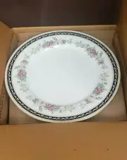 Vintage Floral Pattern Mikasa Bone China Diplomat 20 Piece Starter Set NiB