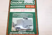 HO/OO Scale Pritchard Model Scene, Package of 6 Trespass & Board Signs, #5093