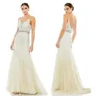 Mac Duggal 79341 Appliqué Sleeveless Plunge Neck Trumpet Gown Size 6 NWT Ivory