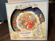 Wedgwood Peter Rabbit Christmas Year Plate 2001
