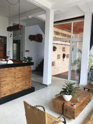 廣平邵莊飯店Thao Trang Hotel Quang Binh