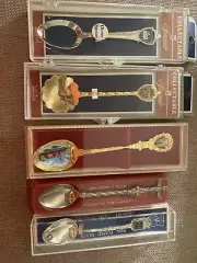 Collection Spoons Souvenirs Vintage