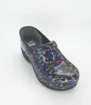 8515 Dansko Womens XP 2.0 Patent Floating Hearts Clog Size 41 EU 10.5-11 US