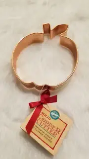 Cookie Cutter Apple Copper Wilton Baking Kitchen Decor NWT Gourmet Cooking Chef