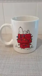 Peanuts Snoopy Christmas Holiday Coffee Mug Cup 2019 EUC