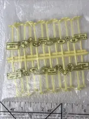 HO Scale Bachmann Plasticville Yellow Street Railroad Train Signs Set of 24 Pcs