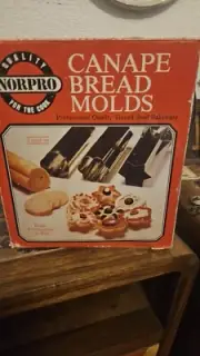 Vintage NOS Bread Molds Canape Box Of 3 Tinned Steel Bakeware