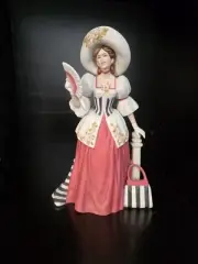 1994 Avon "Mrs. Albee" Award Porcelain Victorian Style Figurine PRE OWNED