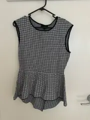 Saba Black And White Sleeveless Peplum Blouse Shirt Top Size S New With Tag
