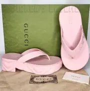 GUCCI pink rubber 39 -9US Logo Thong Matelasse quilt Platform Slides sandals NIB