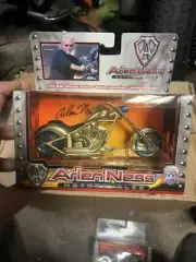 Arlen Ness Motorcycles 1:18 Scale Die Cast Motorcycle Iron Legends chrome