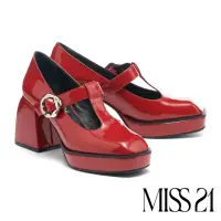 在飛比找momo購物網優惠-【MISS 21】復古漆皮T字帶瑪莉珍大方頭胖胖高跟鞋(紅)