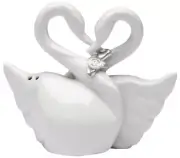Brand New Appletree Design The Perfect Wedding Swan Couple Salt and Pepper