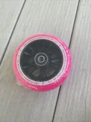 Pair Of Two Blunt Envy Scooter Wheel 100mm - Black/Pink Envy Lucky Scooter Wheel