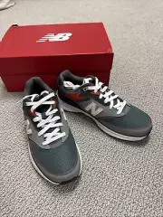 New Balance Heritage Grey Black Red Men’s Golf ShoesSize 9.5. Removable Cleats