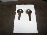 1092-40 (M18) Key Blanks Various Padlocks Master Lock (2 Keys) See Description