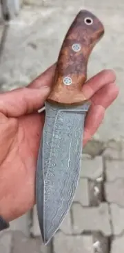 Custom handmade Damascus steel Skinner knife.