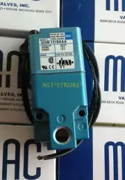 1PCS MAC solenoid valve 225B-121BAAA