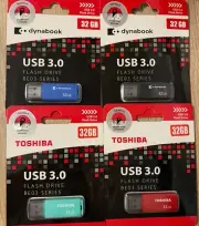 1x Toshiba /dynabook - USB 3.0 Flash Drive 32GB -