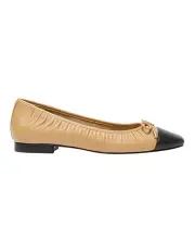 [Jane Debster] Fame Ballet Flats in Black Leather / Camel