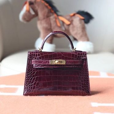 Hermes Mini Kelly 2024 02