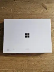 Microsoft Surface Pro Copilot+ PC 12" Snapdragon X Plus 8 core/16GB/256GB...