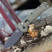 BM Claymore Axis lock Folding Knife - Straight Blade D2 Steel - 9070 - FAST POST