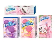 季節限定奧利奧/Limited edition Oreo Sandwich Cookies peach oolong tea , grape flavors