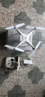 在飛比找Yahoo!奇摩拍賣優惠-民航局考照機2公斤以下 大疆DJI Phantom 4 空拍