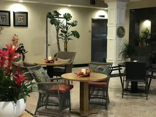 格林豪泰阿罕布拉商務酒店GreenTree Inn & Suites Alhambra