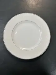 Monique Lhuillier Pointe D’Espirit Accent Salad Plate