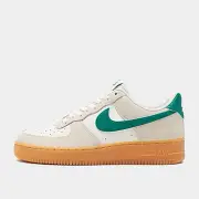 Nike Air Force 1 '07 LV8