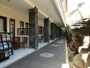 薩普塔佩特拉飯店Sapta Petala Hotel