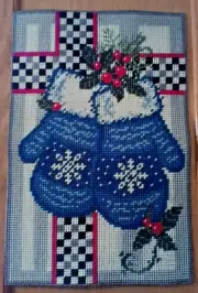 Plastic Canvas "FINISHED" Item----"Merry Mittens" porch flag
