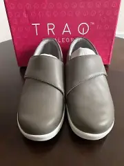 TRAQ BY ALEGRIA Qin Womens Smart Walking ShoeDove Sz 9