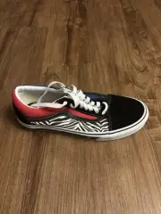 VANS Old Skool Men's size 9 Limited edition design