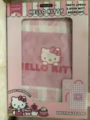 2pc Hello Kitty youth apron and oven mitt unopened box