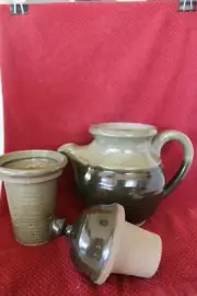 NEW Overland HAND THROWN STUDIO ART POTTERY CLAY TEAPOT WITH LID & INFUSIOR