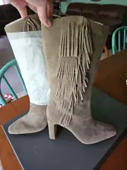 Brand New Inbox Vince Camuto Fringe Boots Size 9.5 NEW