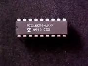 PIC16C54-LP/P Microchip 8-Bit Microcontroller (DIP-18)