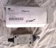 OMRON HL-5200 LIMIT SWITCH 5A 250VAC