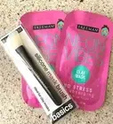 Two Packets Freeman Clay Face Masks and Silicone Mask Brush