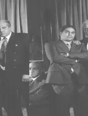 Witness To The Mob Abe Vigoda as Paul Castellano Nicholas Turturro- Old Photo