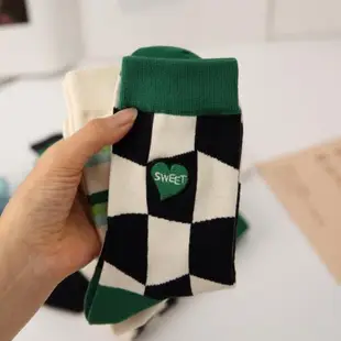 襪子女綠色系運動刺繡愛心襪子