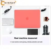 在飛比找Yahoo!奇摩拍賣優惠-蘋果 Macbook Mac book 13 Air A23