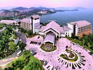 臨安中都青山湖畔大酒店Hangzhou Linan Wonderland Hotel